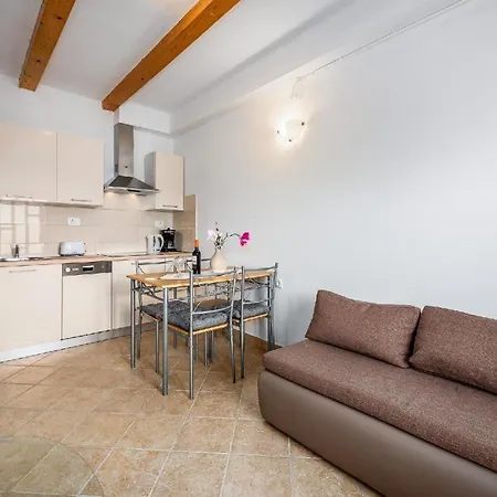 Fuer 3 Personen Ca 35 Qm In Drenje, Istrien Bucht Von Rasa Labin (Istria)